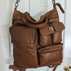 Piel Convertible Backpack/Shoulder Carry All Bag Extra Large Saddle Brown